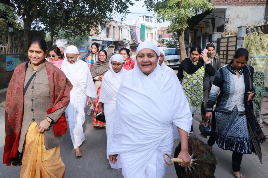 खंदारी स्थित श्री चंद्रप्रभु दिगंबर जैन मंदिर वेदी शुद्धि एवं जिनबिंब स्थापना महोत्सव का दूसरा दिन